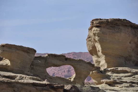 Arcos de pedra no Parque Provincial Ischigualasto, na Argentina